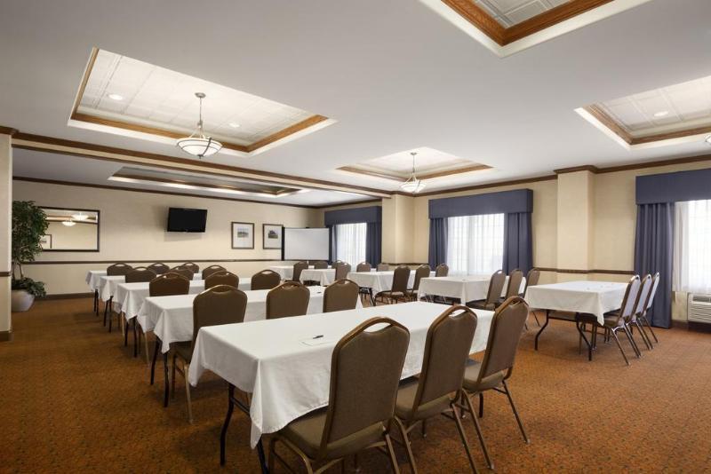 Country Inn & Suites By Radisson, Oklahoma City - Quail Springs, Ok Exterior photo