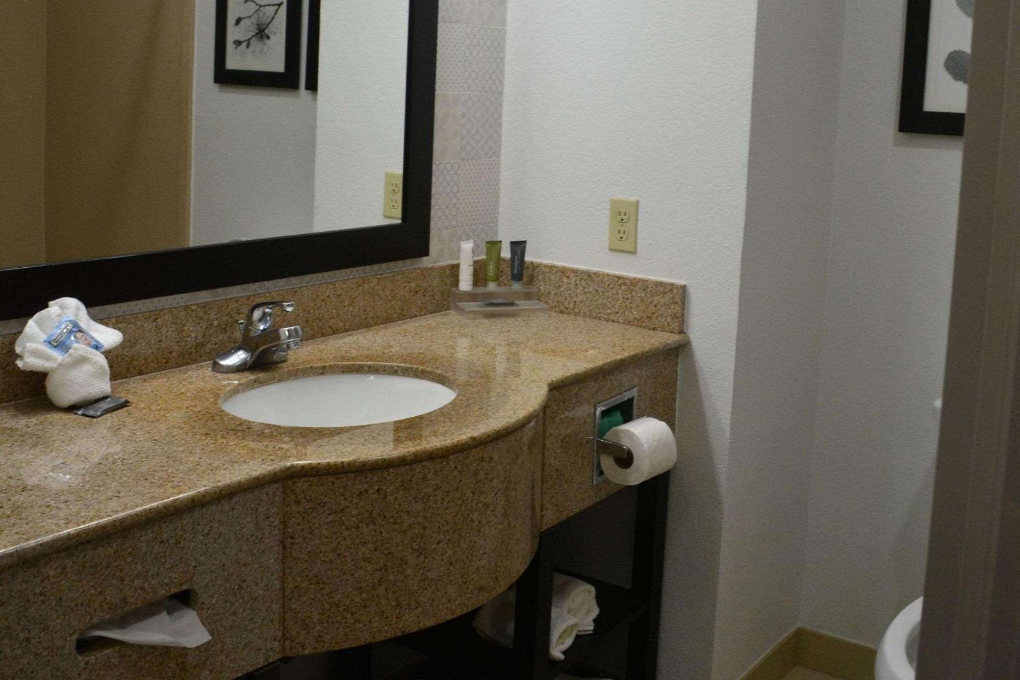 Country Inn & Suites By Radisson, Oklahoma City - Quail Springs, Ok Exterior photo